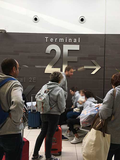 シャルル・ド・ゴール空港ターミナル2Fから2Eへ移動