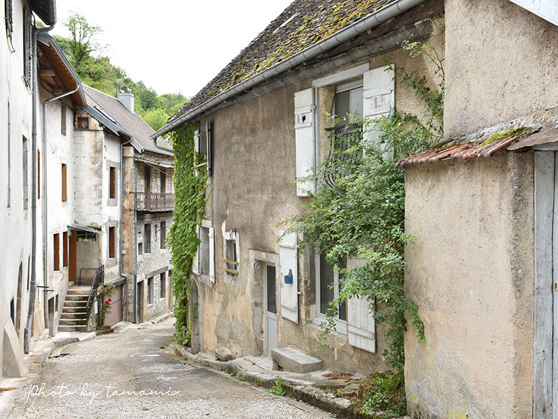 ブルゴーニュ地方にあるフランスの美しい村【Lods】