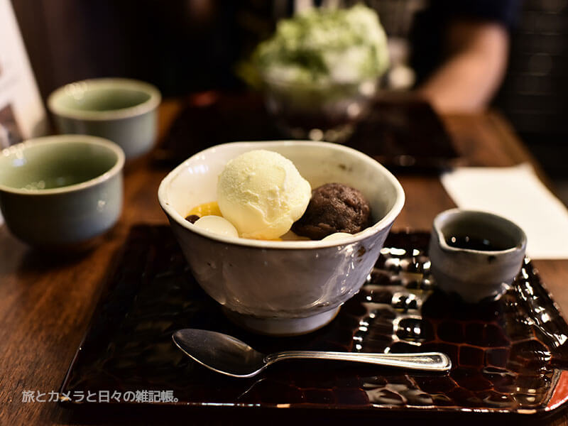 鎌倉でおすすめの甘味処であんみつを食べる