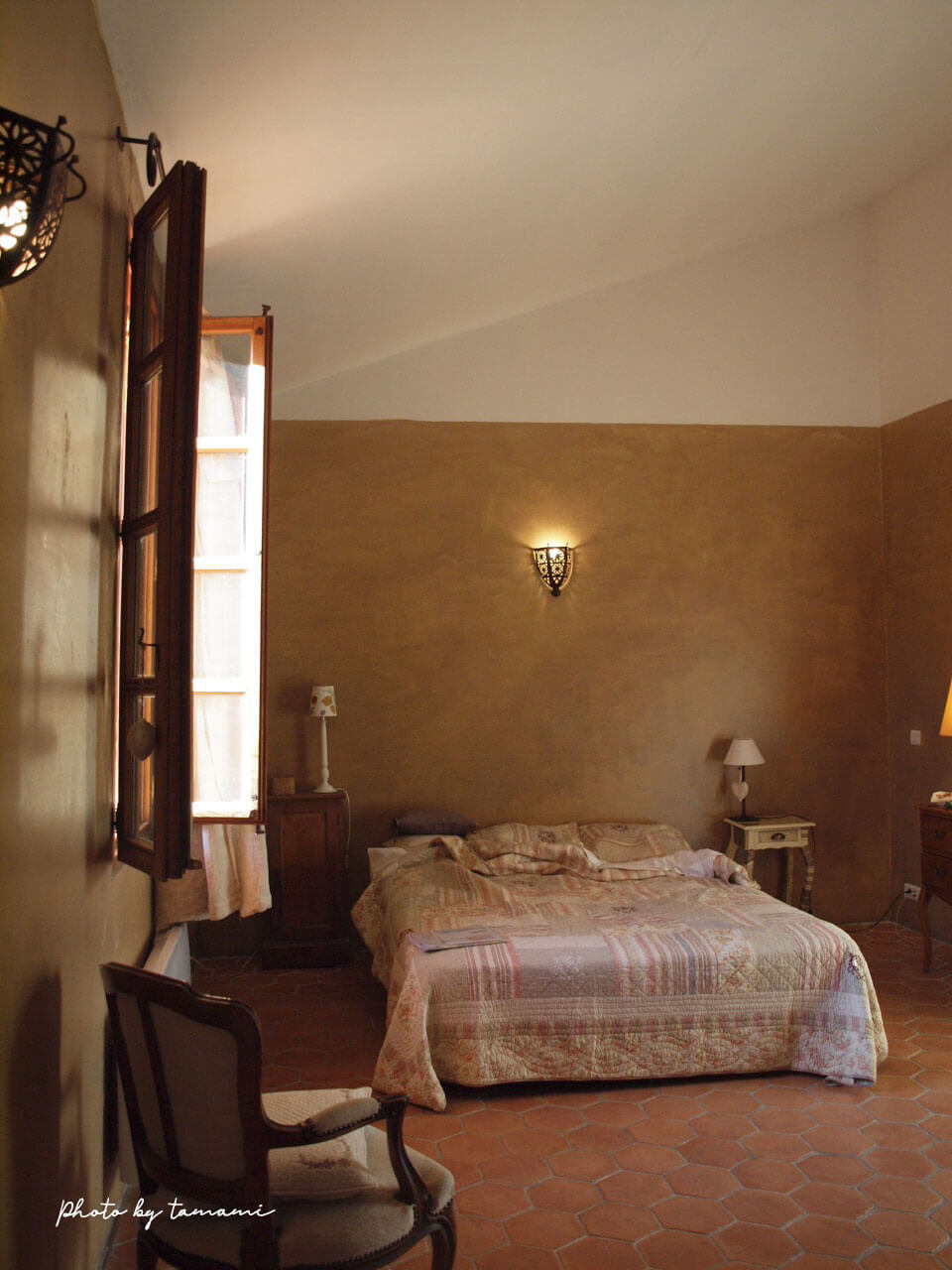 リル・シュル・ラ・ソルグで泊まった南仏プロヴァンスらしい素敵なシャンブルドット（Chambre d'Hotel） | 旅とカメラと日々の雑記帳。