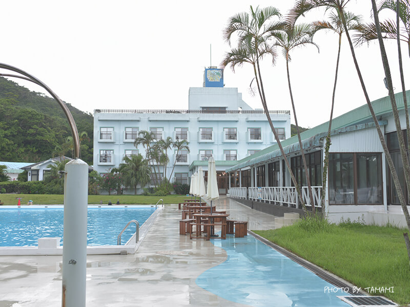 奄美大島で女子旅の思い出を！海のそばの「ホテルカレッタ」はナイトプールも楽しめる隠れたリゾート